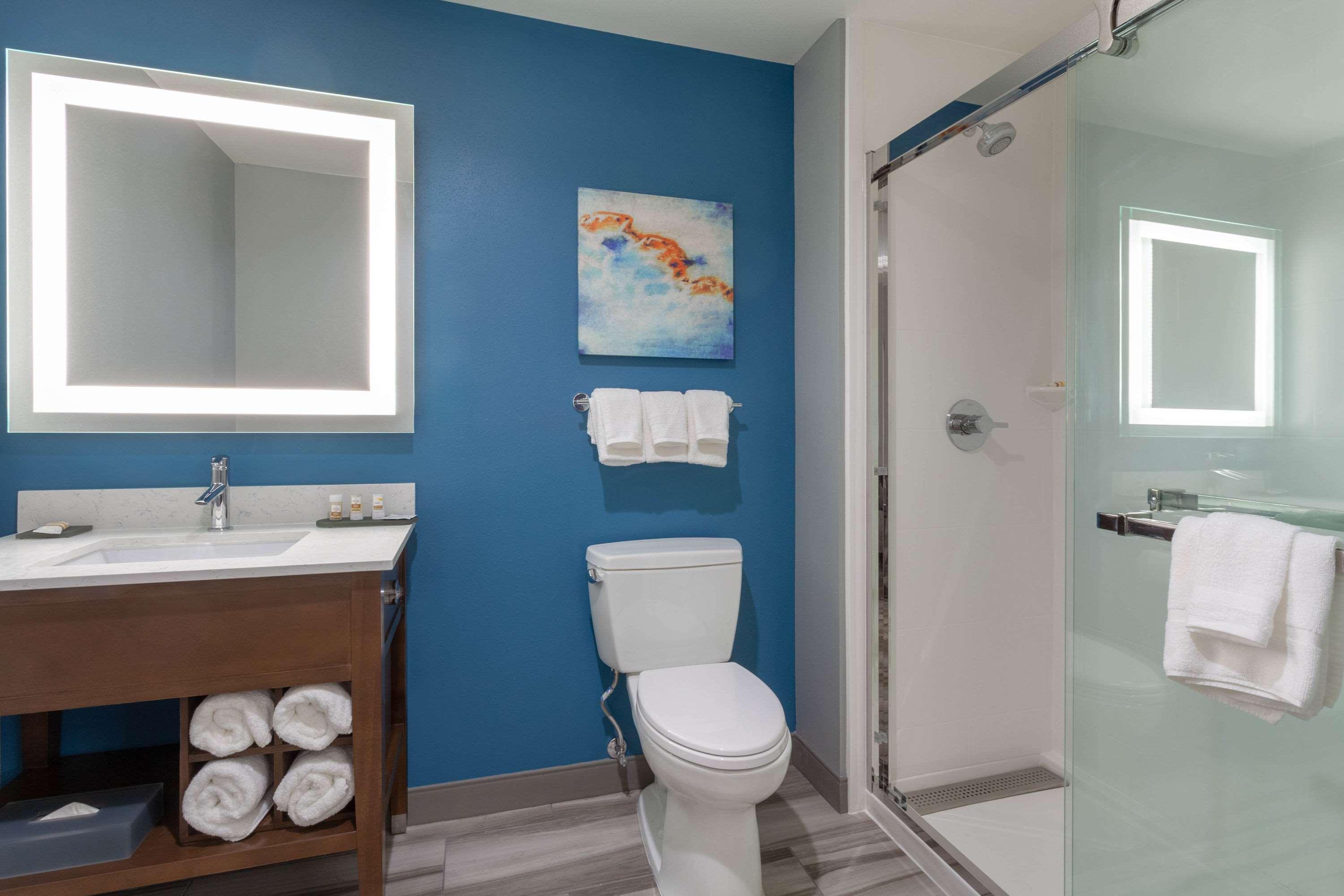 Отель La Quinta By Wyndham Ft. Myers - Sanibel Gateway Форт Майерс Экстерьер фото
